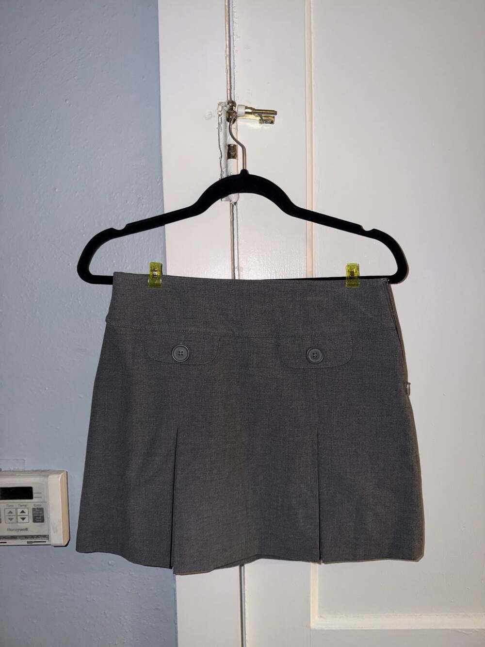 Old Navy Essential Stretch Low Waist Pleated Mini Skirt Size 1